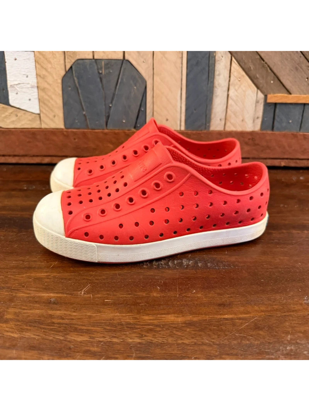 Native Shoes Jefferson Kids Shoes Red Shell White C13